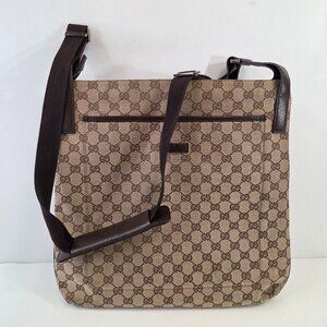 Gucci GG Supreme Monogram Flat Messenger Bag Shoulder Purse